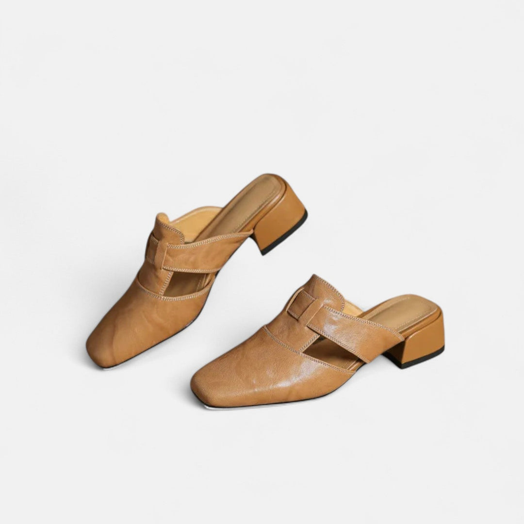 Andie Chic Leather Sandals
