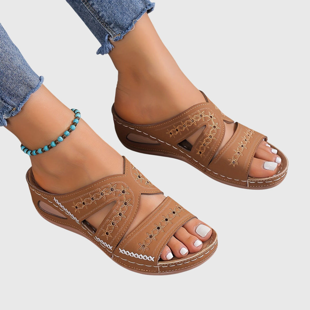 Noëlle™ Ultra-Light Orthopedic Sandals