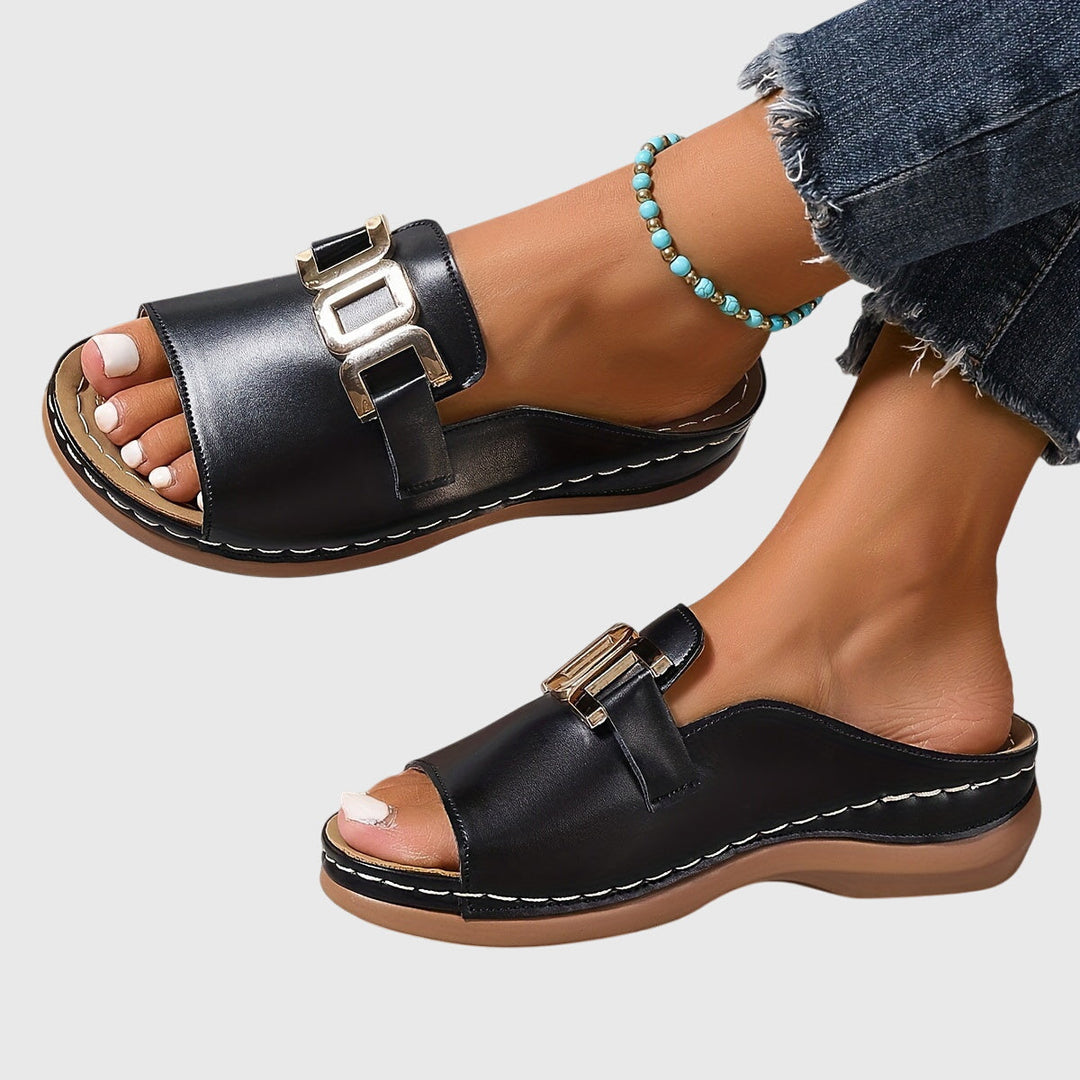 Kathryn™ | Cozy Buckle Sandals