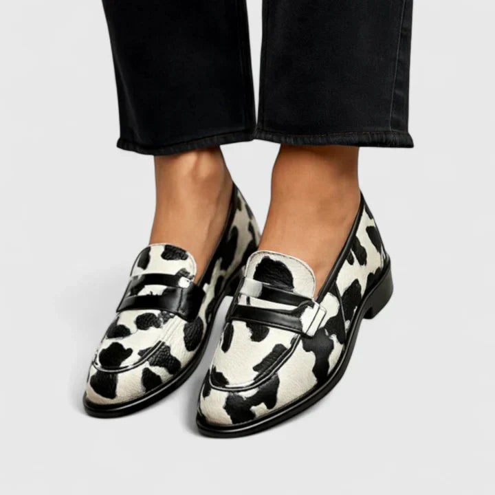 Flixie | Stylish Elegance Loafers