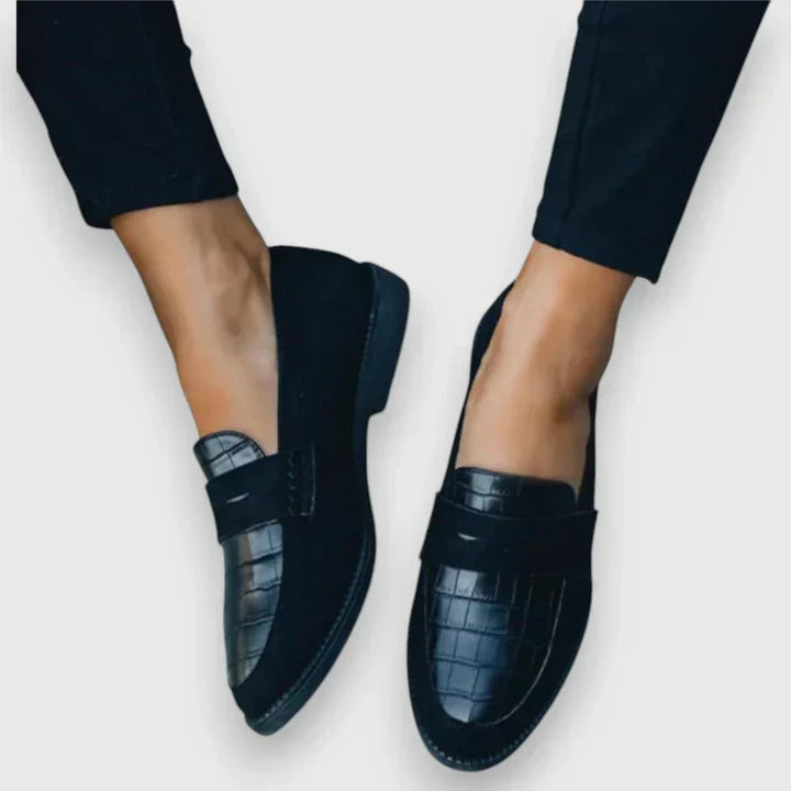 Flixie | Stylish Elegance Loafers