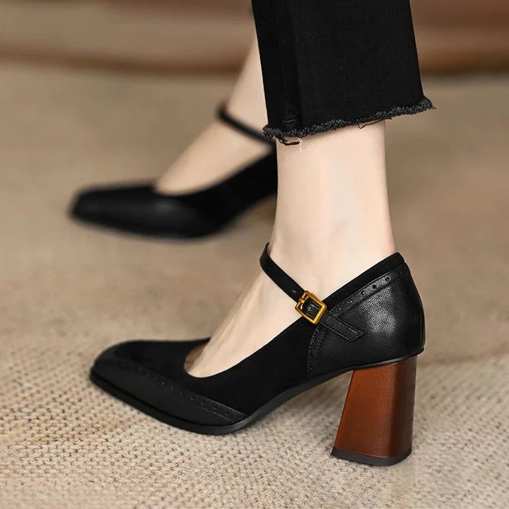 Annie | Timeless Classic Pumps