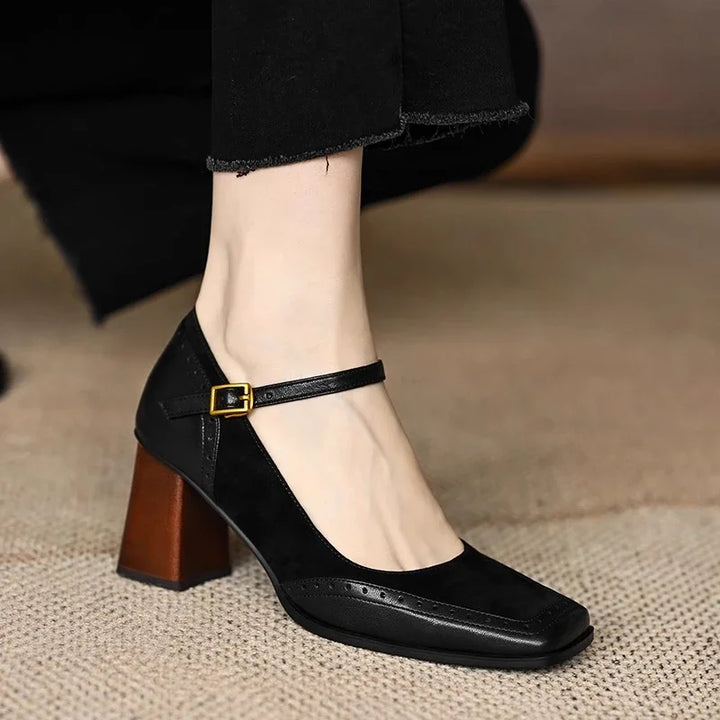 Annie | Timeless Classic Pumps