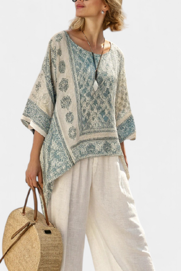 Quinley | Stylish Printed Blouse with Relaxed Wide-Leg White Pants